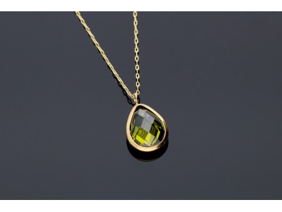 Bijuterii aur - lantisor dama cu pandantiv verde olive  - aur 14K, culoare aur galben